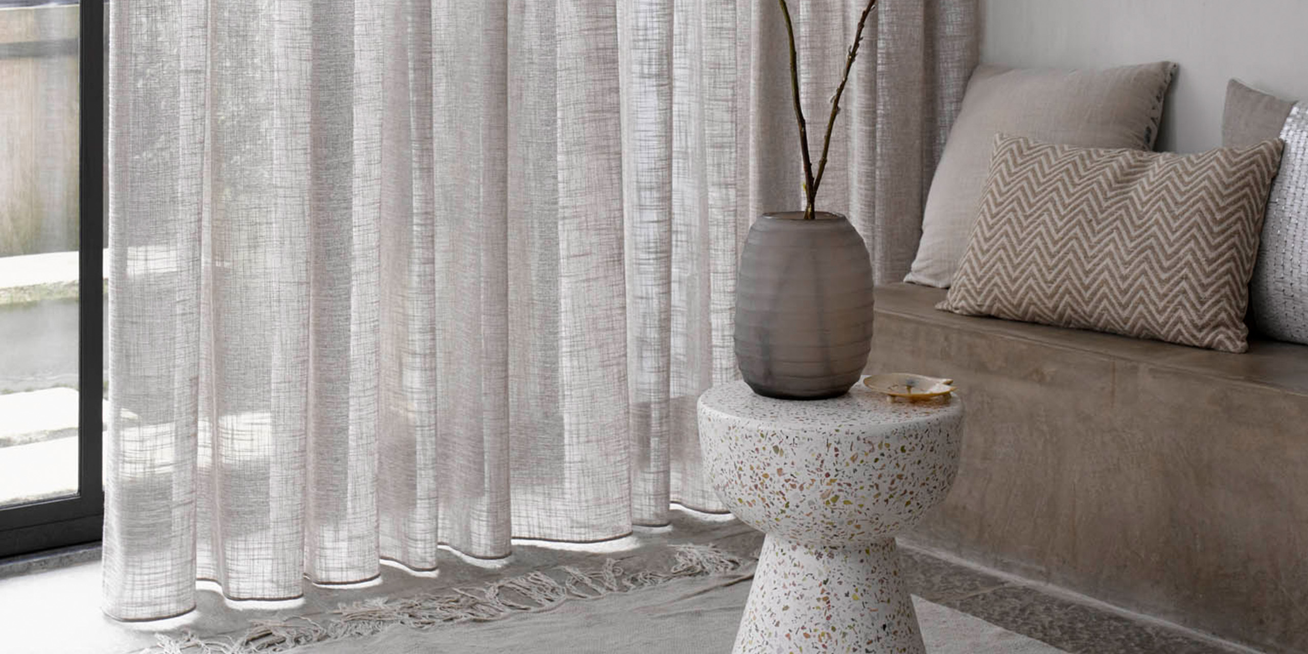 Gordijnen_inbetween_bellisimo_2560x1280