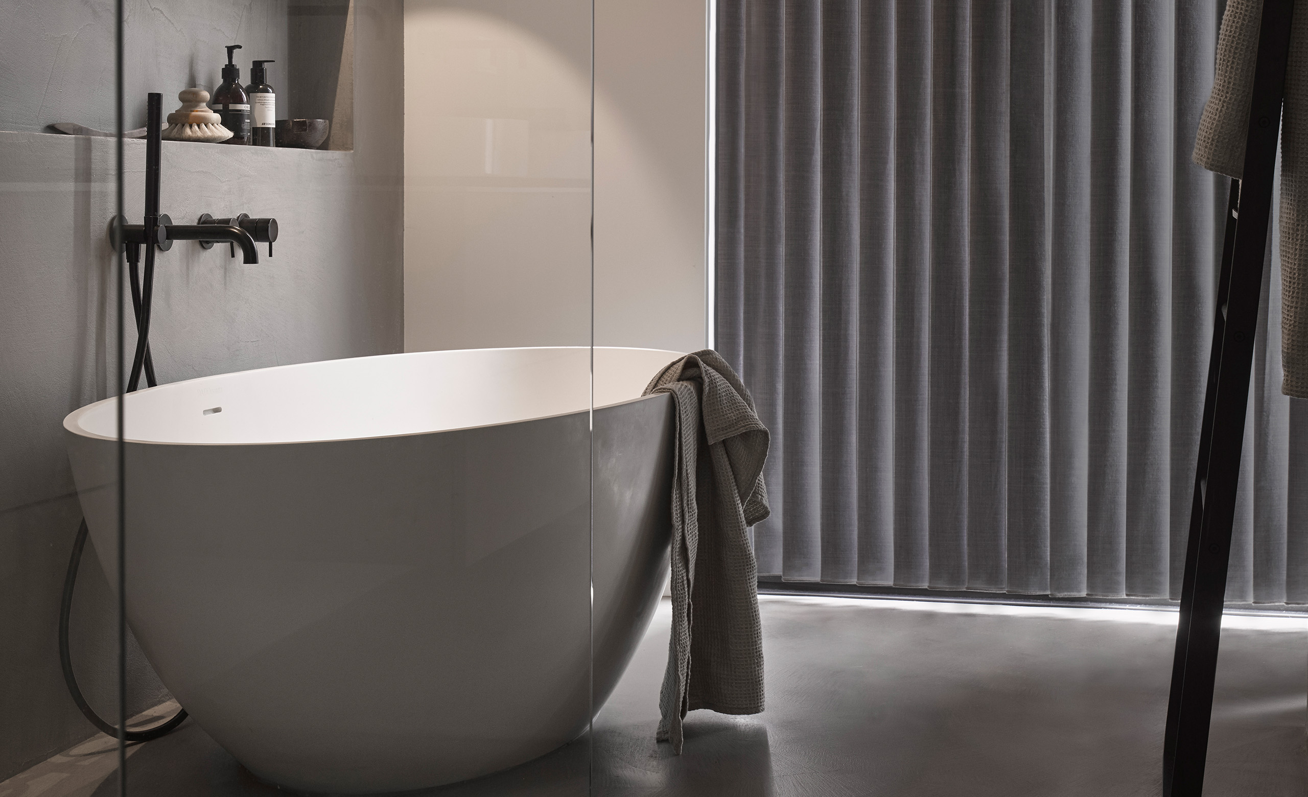 Gordijnen_Versus_badkamer_gesloten_2560x1560