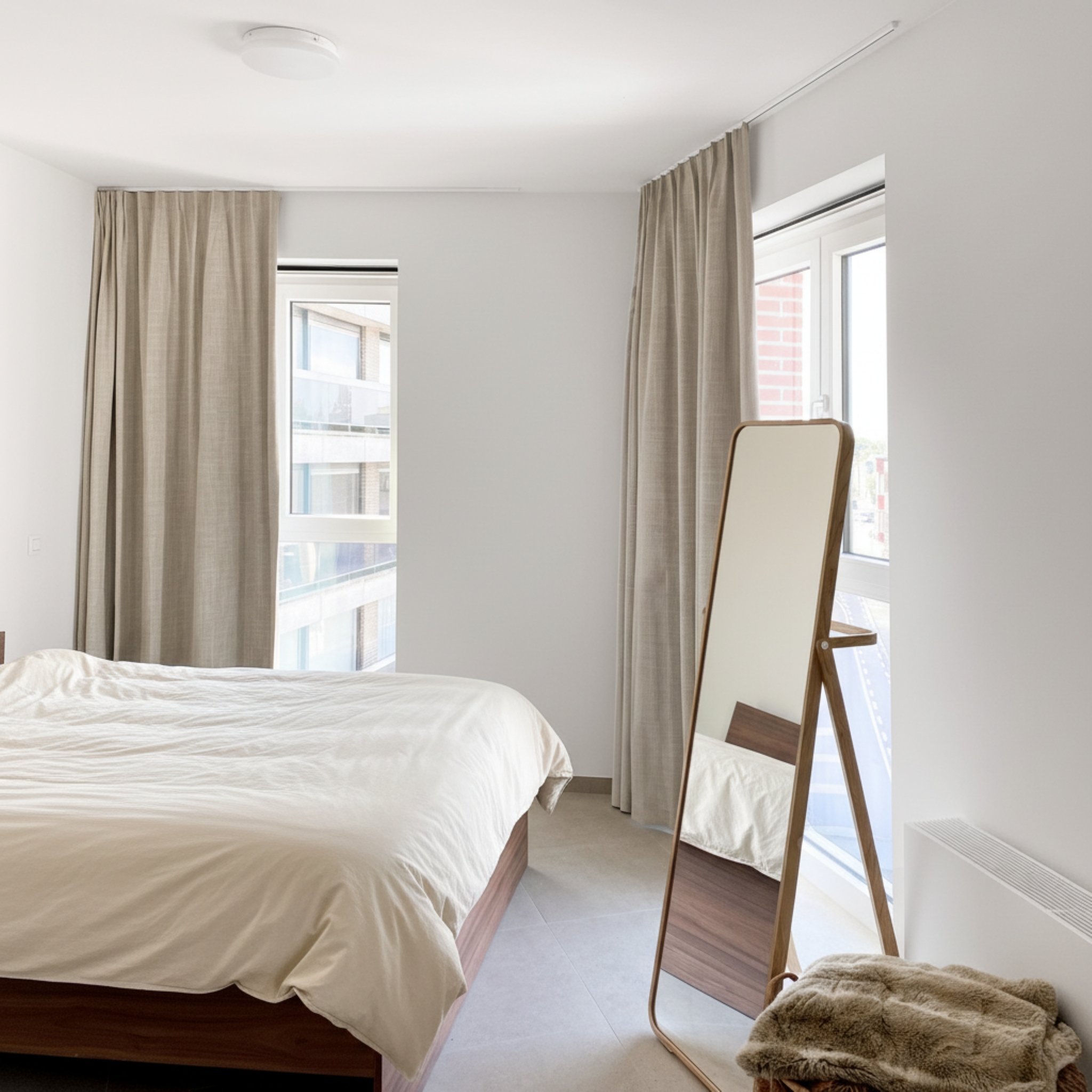 Madia_FR_Night_2048x2048