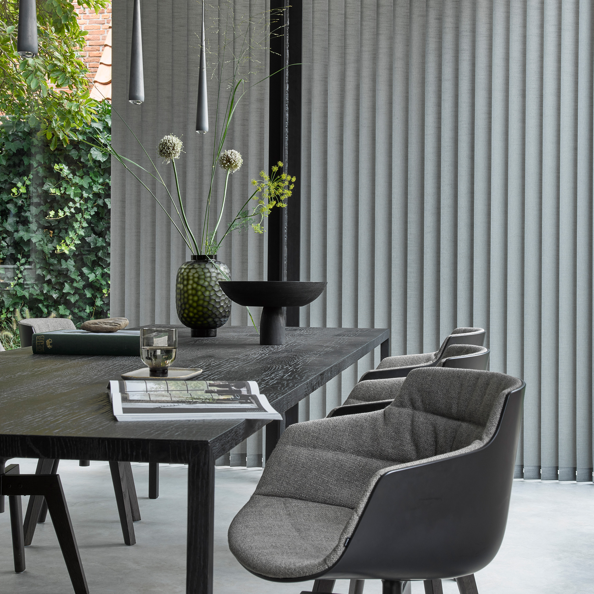 Lamellen_stoffen_eetkamer_dicht_2048x2048