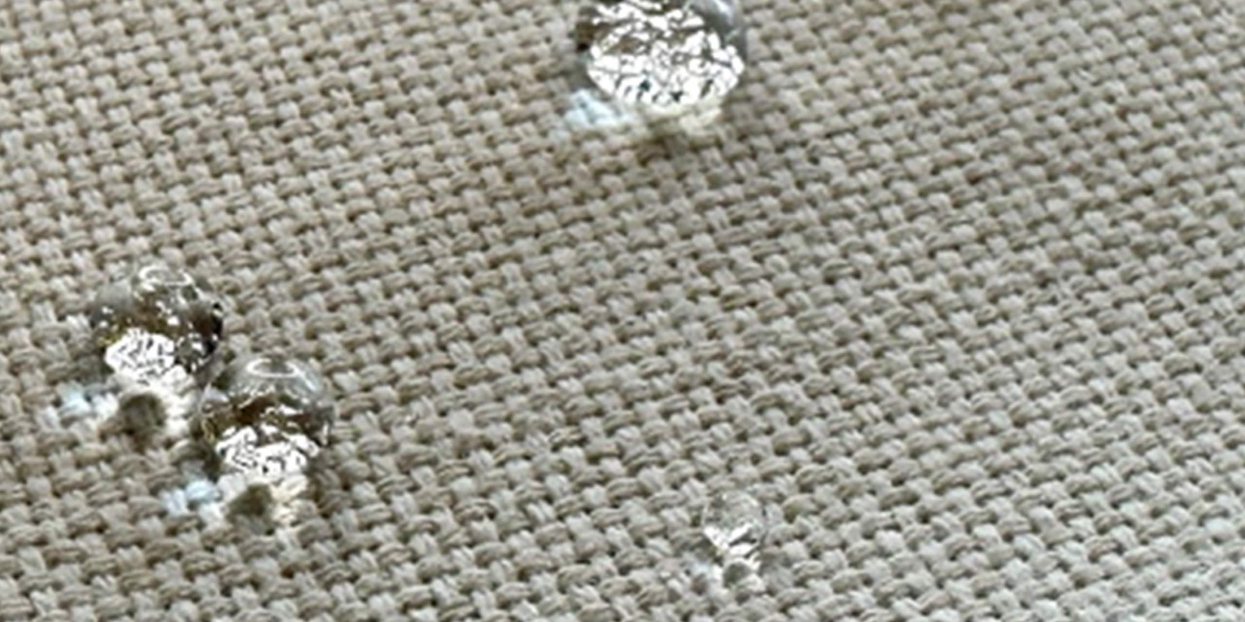 Serviceproducten_onderhoudsproducten_protect_waterdruppels_2560x1280
