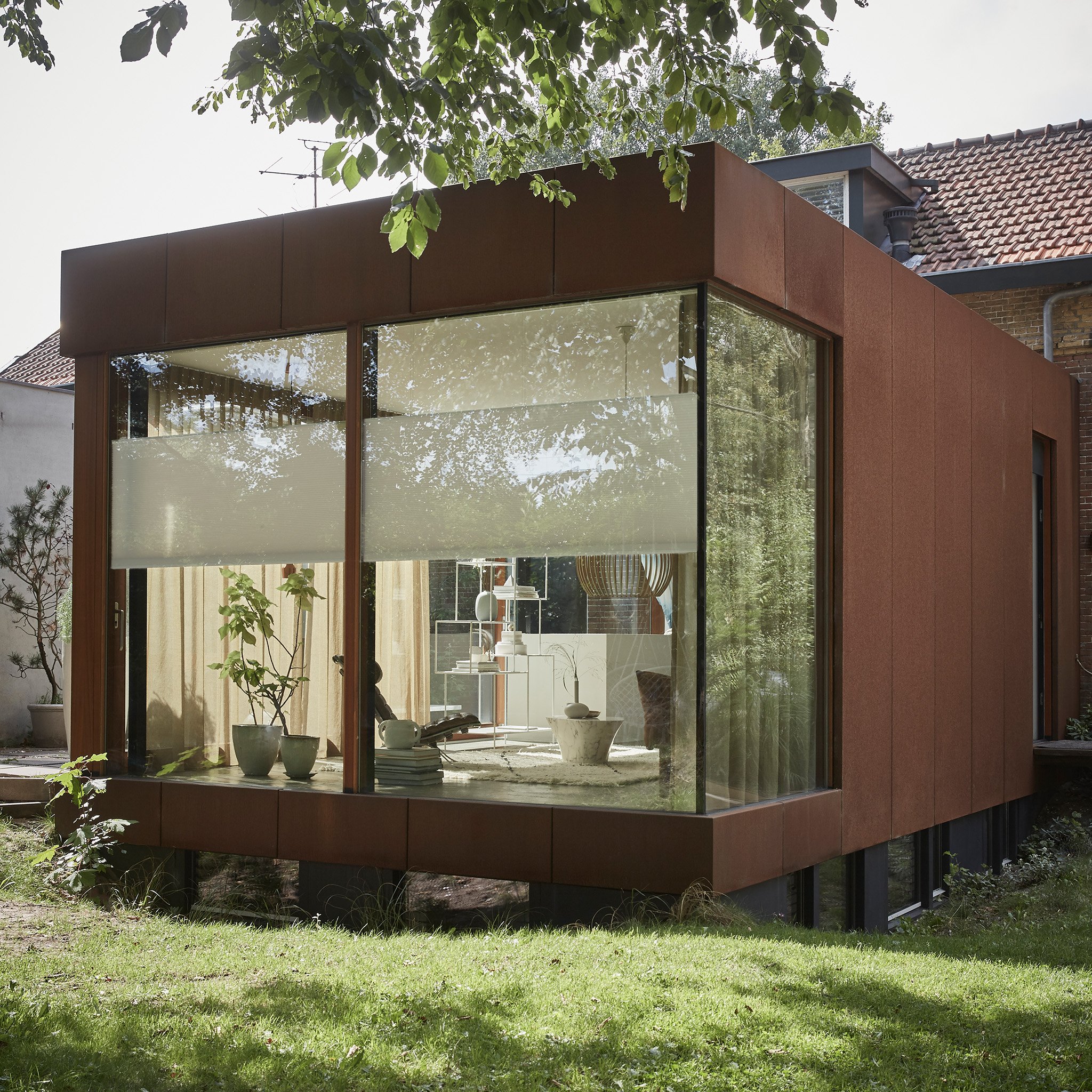 Aanbouw met Softtone Inso Plissé® buiten def